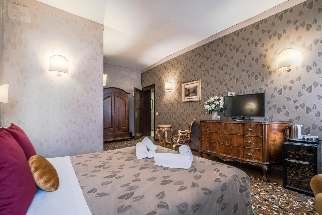 Ca' Lavezzera Affittacamere Venezia